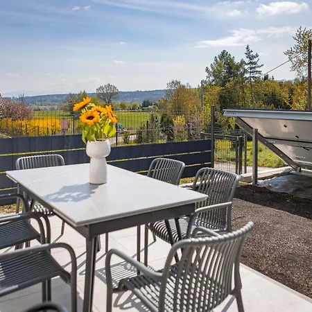 펜션 Wichrowe Wzgorza, Myweek *