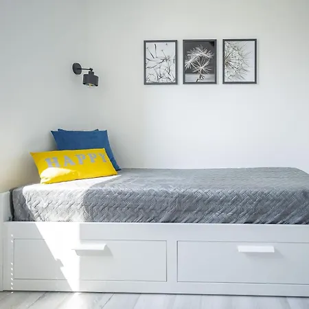 Wichrowe Wzgorza, Myweek 폴라니카-즈루이