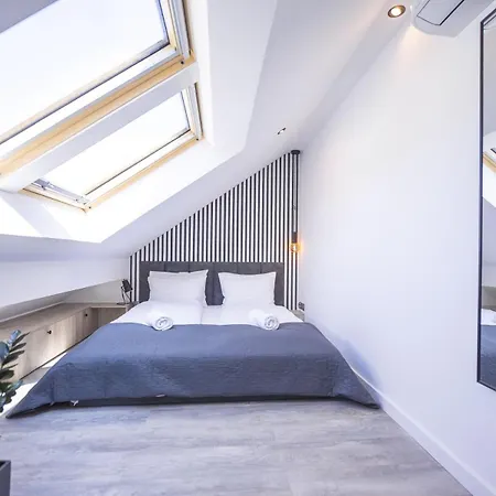 Wichrowe Wzgorza, Myweek