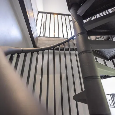 Wichrowe Wzgorza, Myweek