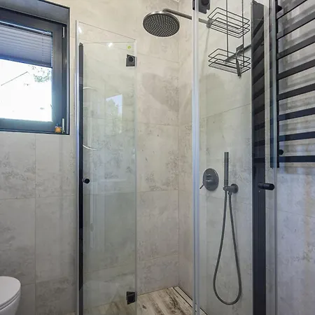 펜션 Wichrowe Wzgorza, Myweek 폴라니카-즈루이