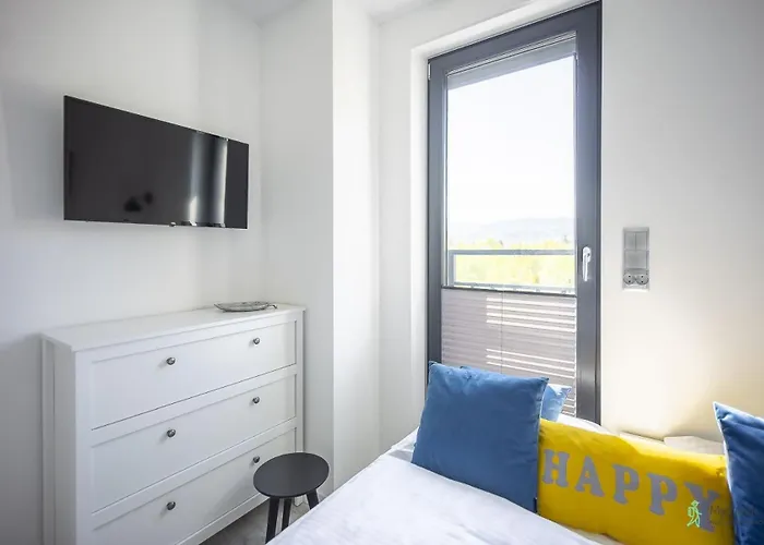 Wichrowe Wzgorza, Myweek