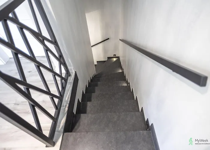 Wichrowe Wzgorza, Myweek